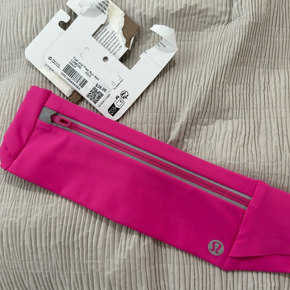 Fast and free run belt NWT